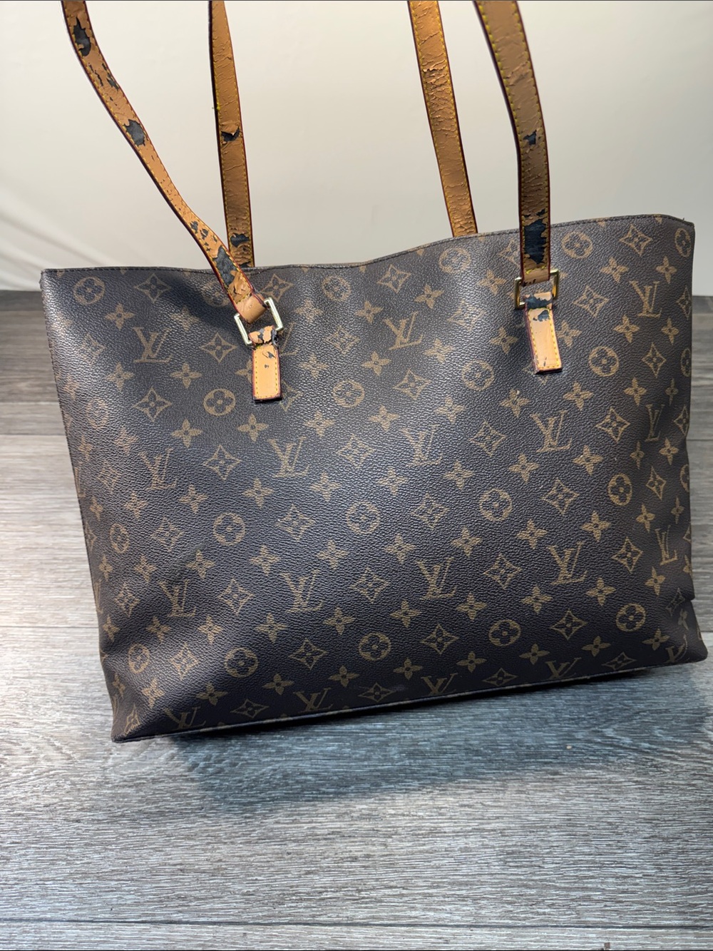 Louis Vuitton Monogram Canvas Tote in Brown with Tan Straps - Picture 3 of 12